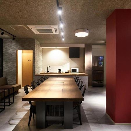 Shinsaibashi House Hotel Osaka Bagian luar foto