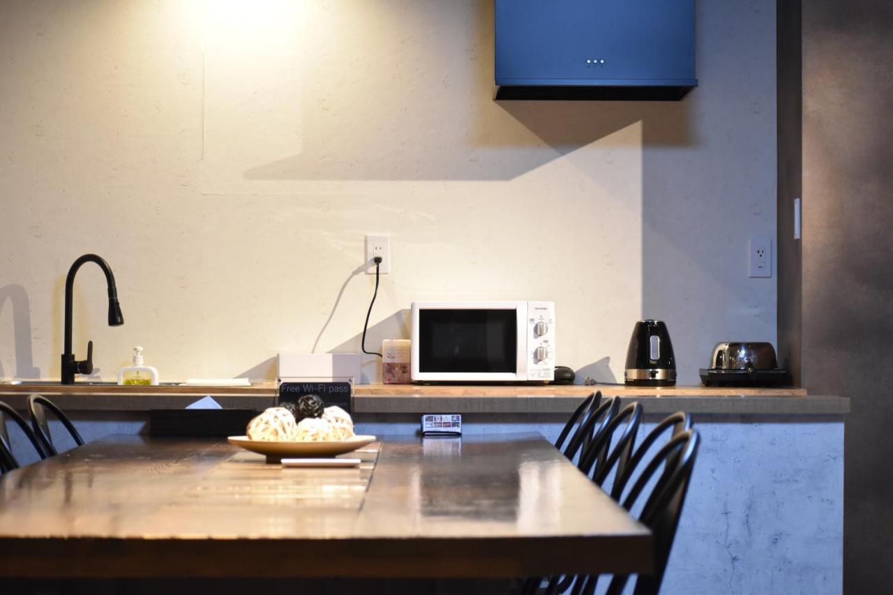 Shinsaibashi House Hotel Osaka Bagian luar foto