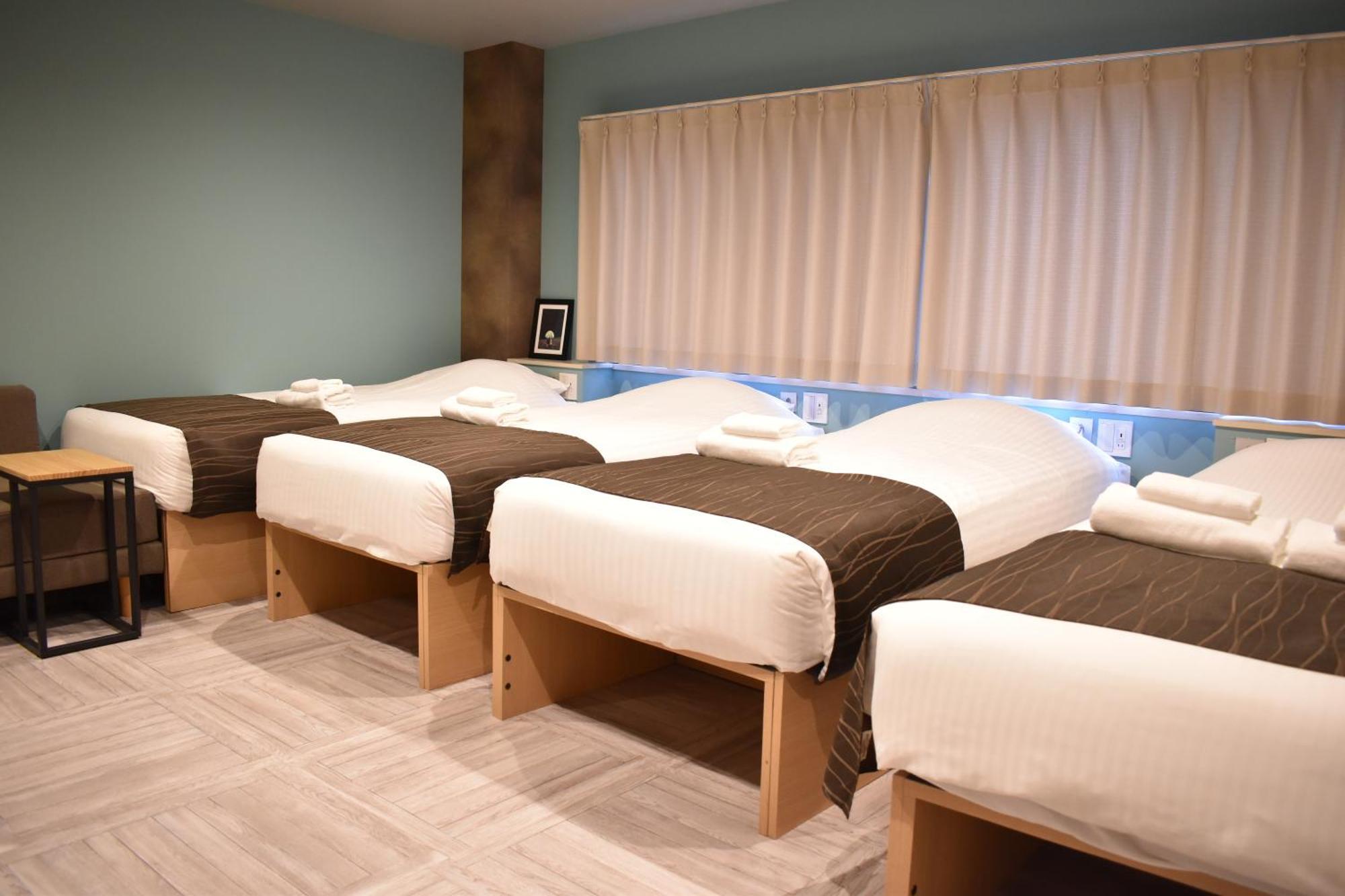 Shinsaibashi House Hotel Osaka Bagian luar foto
