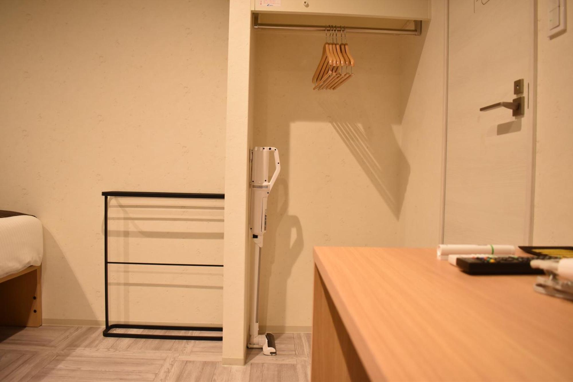 Shinsaibashi House Hotel Osaka Ruang foto