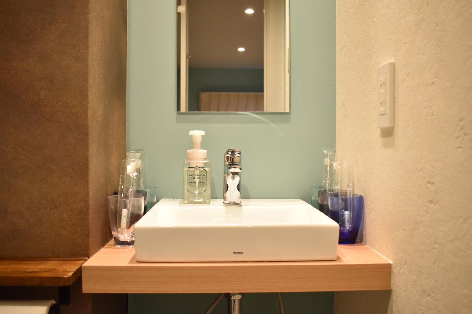 Shinsaibashi House Hotel Osaka Ruang foto