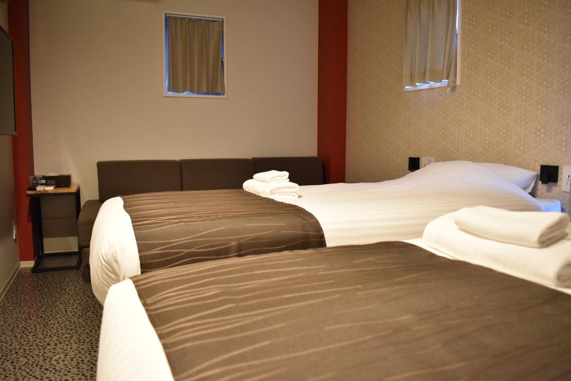 Shinsaibashi House Hotel Osaka Ruang foto